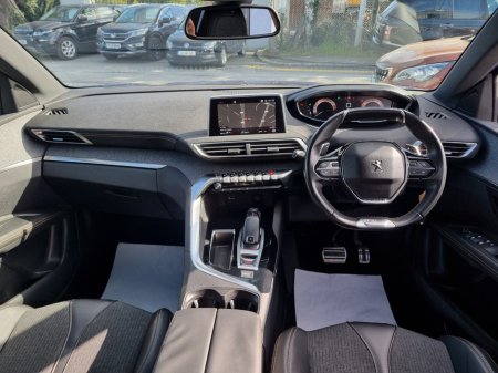 2018 Peugeot 3008 - thumbnail 15