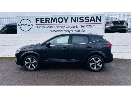 2023 Nissan Qashqai LOW MILEAGE AUTOMATIC 4 REVERSE CAMERAS + FRONT AND REAR PARK SENSORS €31,995 thumbnail