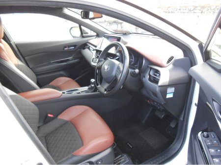 2019 Toyota C-HR Sport Hybrid €21,995