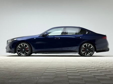 2025 BMW 5 Series 550E M SPORT PRO XDRIVE €87,990 thumbnail