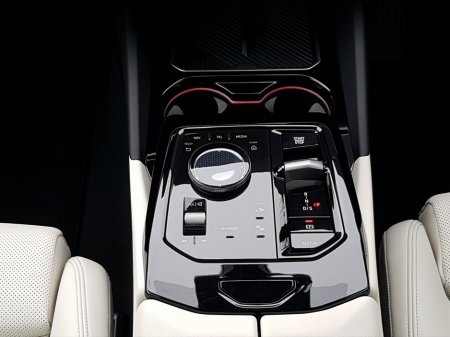 2025 BMW 5 Series 530e M Sport €66,995 thumbnail