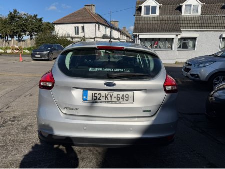 2015 Ford Focus - thumbnail 17