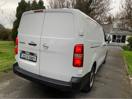 2022 Opel Vivaro - view 4
