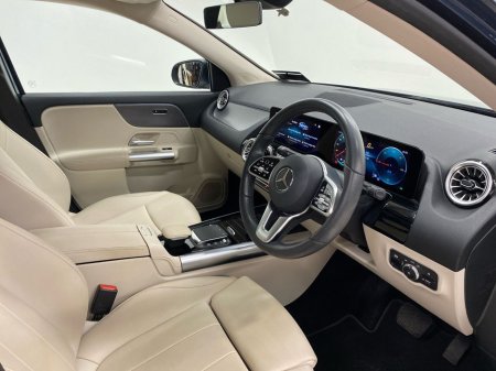 2023 Mercedes-Benz EQA - thumbnail 9