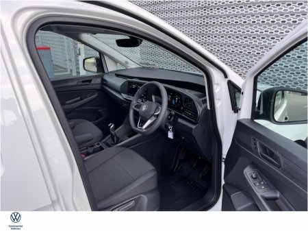 2025 Volkswagen Caddy CARGO 102HP M6F €22,495