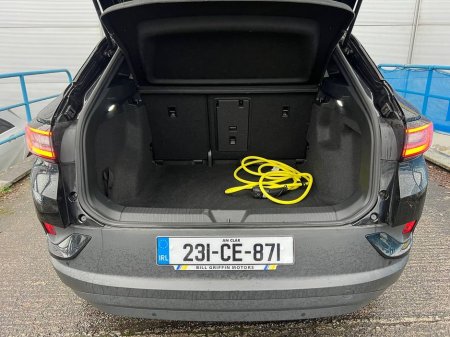 2023 Volkswagen ID.4 PRO LIFE 77KWH // APPLE CARPLAY/ANDROID AUTO // DIAMOND CUT ALLOYS // AMBIENT LIGHTING €25,900 thumbnail