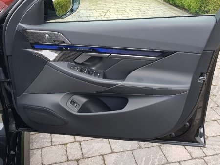 2025 BMW M5 Saloon thumbnail