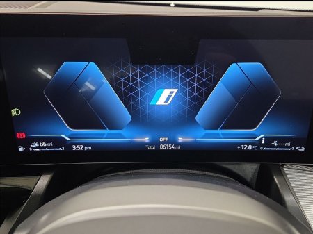 2024 BMW 5 Series - thumbnail 9