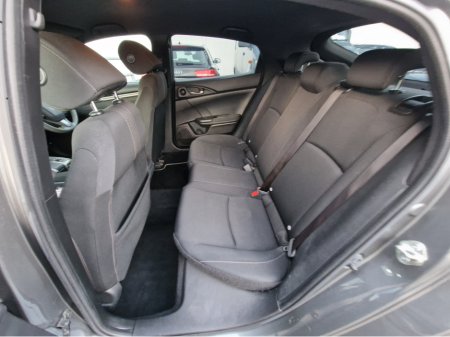 2019 Honda Civic SE VTEC-PETROL-LOW MILEAGE €15,950 thumbnail