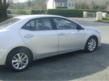 2015 Toyota Corolla - thumbnail 5