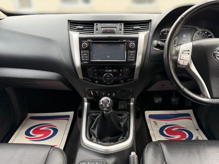 2019 Nissan Navara TEKNA 2.3 DCI 190 **FULLY KITTED**NO VAT**FSH**MINT**ONE UK OWNER** €22,450 thumbnail