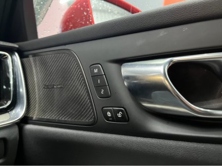 2021 Volvo V60 - thumbnail 13