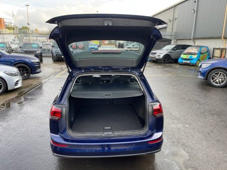 2022 Volkswagen Golf 2.0 TDI Life Estate 5dr Diesel Manual Euro 6 (s/s) (115 ps) thumbnail