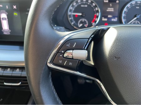 2024 Skoda Octavia COMBI ESTATE AMBITION 2.0 TDI DIESEL //WINTER SALE €1000 REDUCTION//REVERSE CAMERA// €28,950 thumbnail