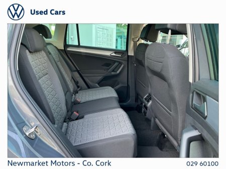 2024 Volkswagen Tiguan - view 3