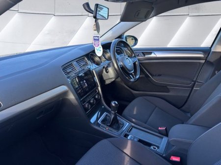2018 Volkswagen Golf TL 1.6tdi M5F 90HP 5DR €15,995 thumbnail