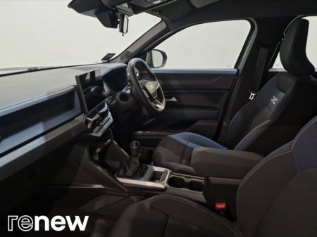 2026 Dacia Duster MHEV 140 Expression €31,514 thumbnail