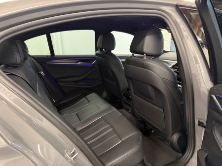 2021 BMW 5 Series - thumbnail 11