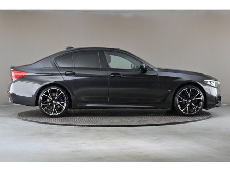 2019 BMW 5 Series 530E G30 M SPORT *20" ALLOY WHEELS*EL. SUNROOF* thumbnail