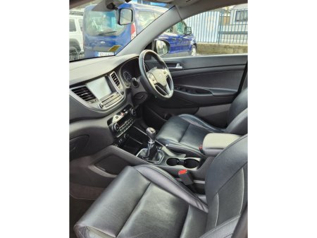 2016 Hyundai Tucson 1.7 D Executive thumbnail