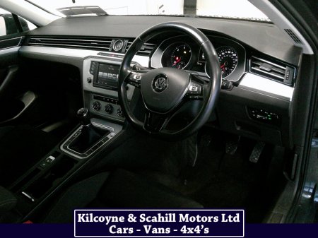 2015 Volkswagen Passat 2.0 TDI SE BUSINESS BLUEMOTION 150PS 4DR thumbnail