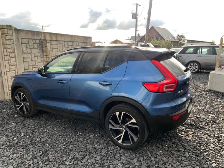 2021 Volvo XC40 R-DESIGN T4 €27,450