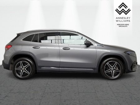 2021 Mercedes-Benz EQA EQA250 AMG Line 66.5 kWh €32,950 thumbnail