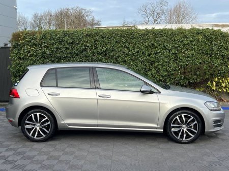 2016 Volkswagen Golf HIGHLINE 1.4 TSI AUTO // VERY LOW MILEAGE // DIAMOND CUT ALLOYS // APPLE CARPLAY/ANDROID AUTO €17,900