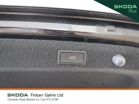 2023 Skoda Octavia OCTAVIA RS 2.0TDI 200HP DSG €38,950 thumbnail