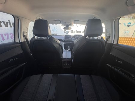 2019 Peugeot 3008 - thumbnail 23