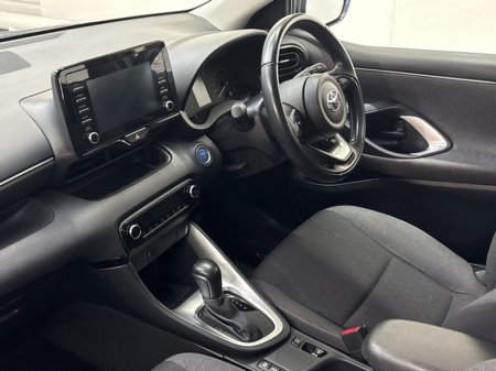 2022 Toyota Yaris - thumbnail 17