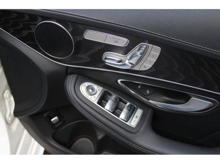 2017 Mercedes-Benz C Class - thumbnail 10