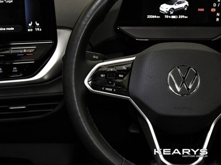 2022 Volkswagen ID.4 LIFE 77kWh 204HP €24,888 thumbnail