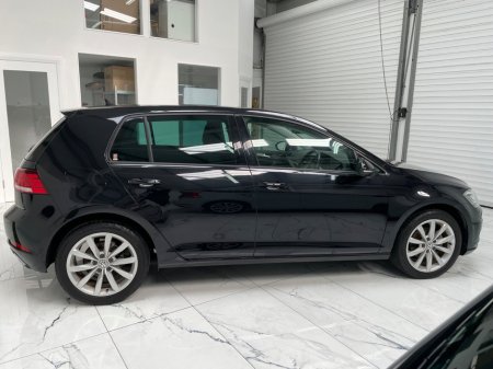 2018 Volkswagen Golf - photo 2