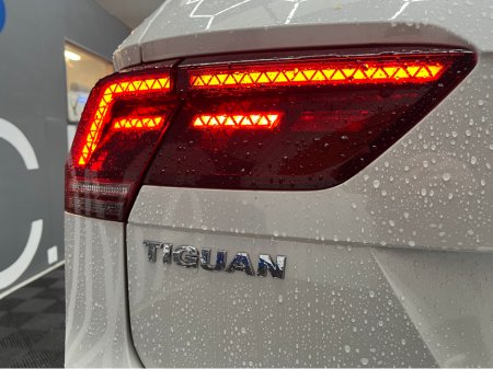 2020 Volkswagen Tiguan - thumbnail 7