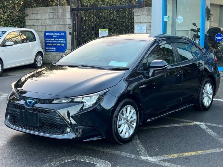 2019 Toyota Corolla ''S'' EDITION 1.8 HYBRID // 16" ALLOYS // REVERSE CAMERA // DIGITAL CLIMATE CONTROL €17,900 thumbnail