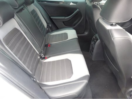 2016 Volkswagen Jetta 2.0 TDI GT BLUEMOTION 150PS 4 DOOR AUTOMATIC KEY 26 €10,950 thumbnail