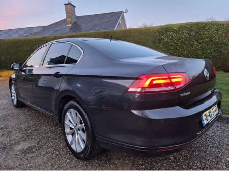 2018 Volkswagen Passat 2.0 TDI SE BUSINESS BLUEMOTION 150PS 4DR €16,995 thumbnail