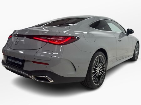 2025 Mercedes-Benz CLE CLE 300 e Amg Line Premium + €74,950