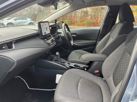 2023 Toyota Corolla LUNA 4DR SALOON AUTO €26,950 thumbnail