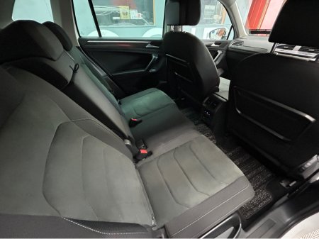 2020 Volkswagen Tiguan €28950! 2020 VW TIGUAN 2.0 TDI HIGHLINE 4MOTION / HUD, HEATED SEATS, 360 Cameras €28,950 thumbnail