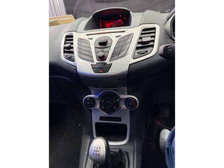 2009 Ford Fiesta 1.25 82 PS Style €2,999 thumbnail