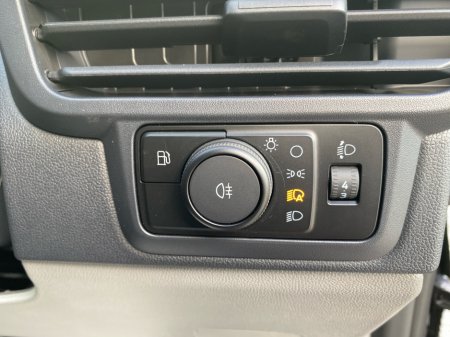 2026 Ford Transit Kombi Kombi 2.5 PHEV 232 BHP Automatic €60,500 thumbnail