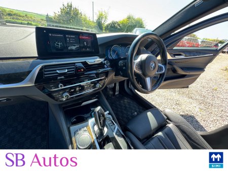2017 BMW 5 Series - photo 11