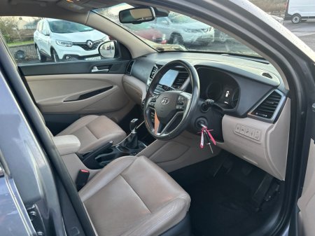 2016 Hyundai Tucson  €12,995 thumbnail