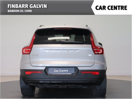 2025 Volvo XC40 - thumbnail 13