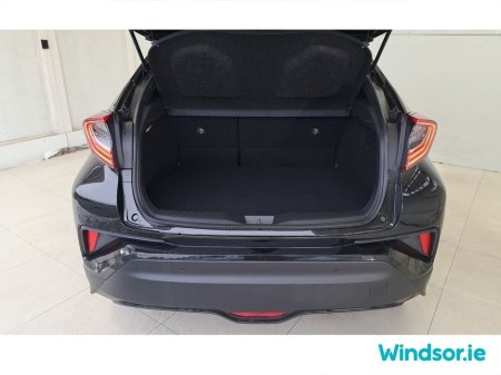2020 Toyota C-HR HYBRID AUTO €21,995 thumbnail