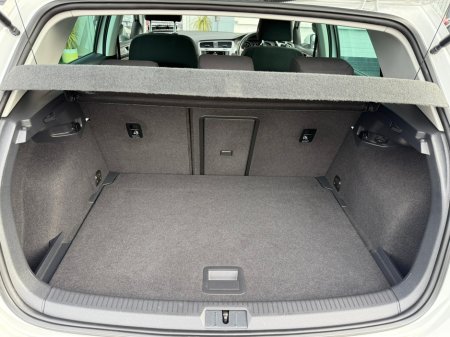 2016 Volkswagen Golf  €15,590 thumbnail