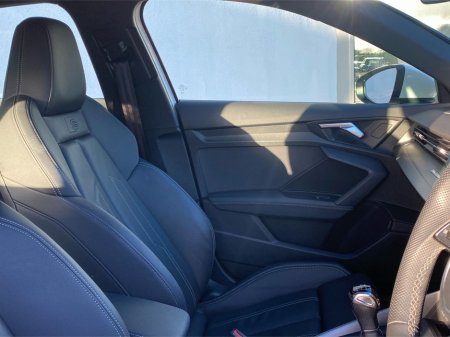 2024 Audi A3 30 TFSI 110HP S Line Black Edition Styling €38,495 thumbnail