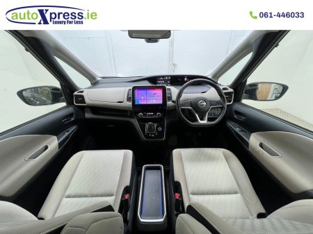 2020 Nissan Serena - thumbnail 2